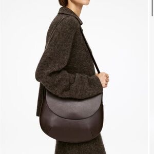 Arket Elegant Brown Leather Shoulder Bag